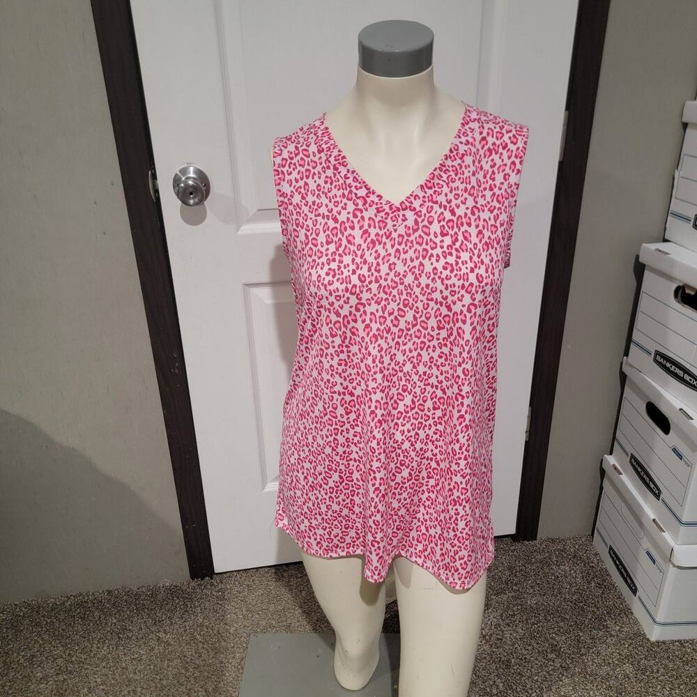 Ivory & pink sleeveless top